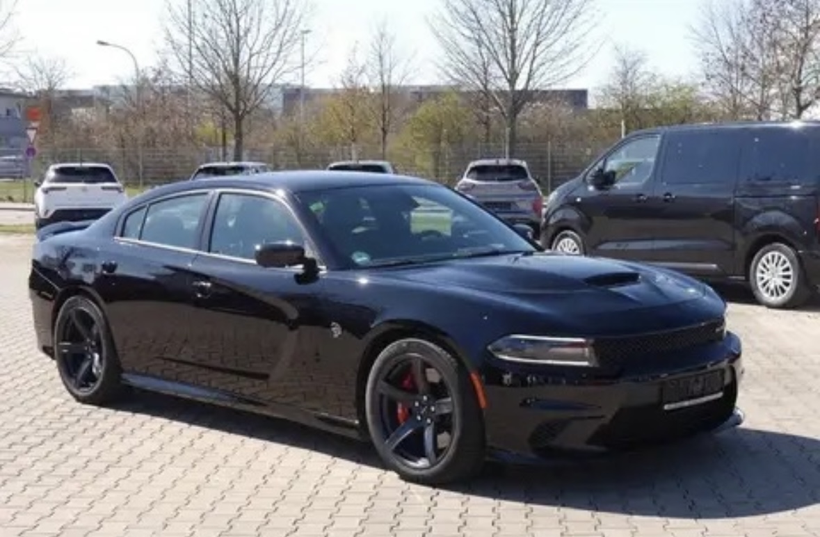 Dodge Charger J’ai cru que j’étais VinDiesel mais non j’suis juste Vincent
