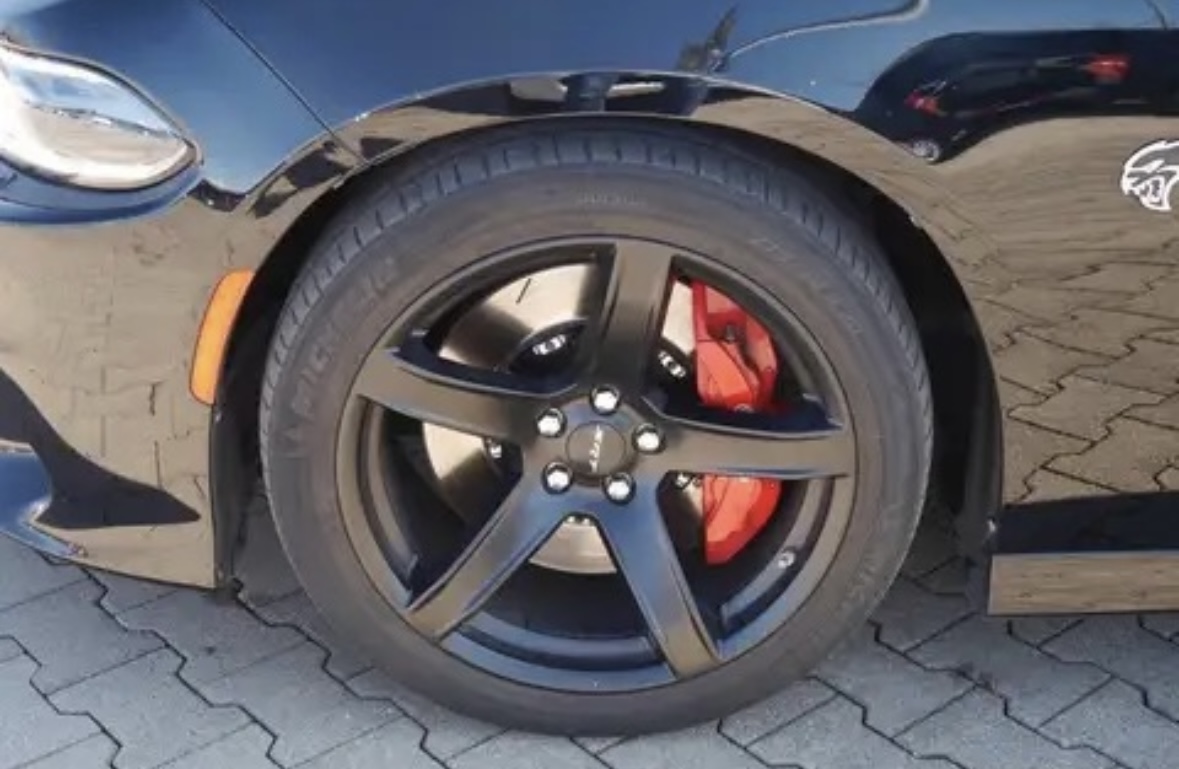 Dodge Charger J’ai cru que j’étais VinDiesel mais non j’suis juste Vincent