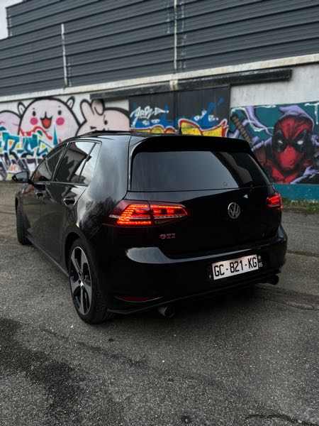 Volkswagen Golf VII 2.0 TSI230 BLUEMOTION TECHNOLOGY GTI PERFORMANCE DSG6 5P