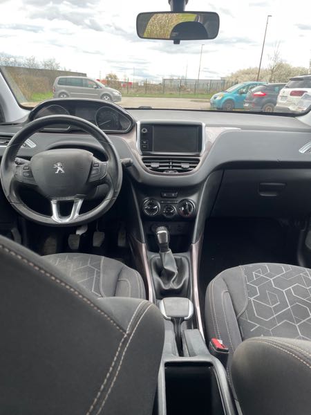 Peugeot 2008 1.6 E-HDI 92 ACTIVE