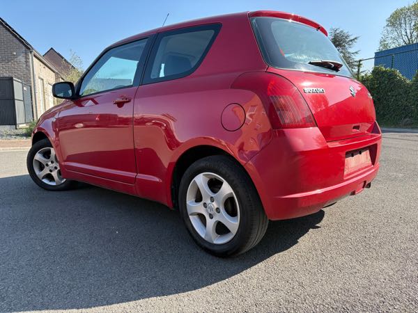 Suzuki Swift II 1.3 VVT 92 GLX 3P