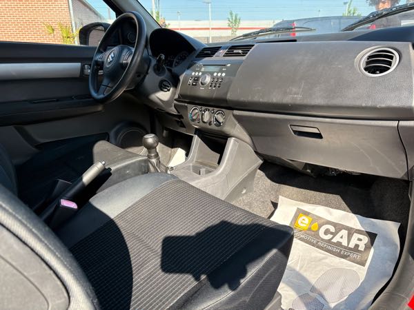 Suzuki Swift II 1.3 VVT 92 GLX 3P