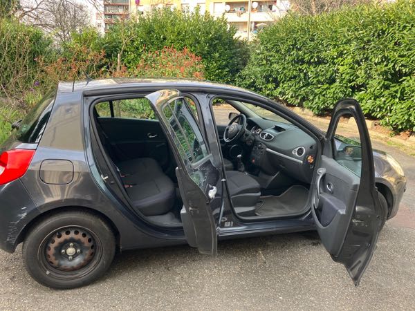 Renault Clio III 1.4 16V 100 DYNAMIQUE 5P