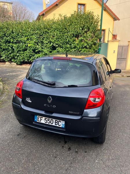 Renault Clio III 1.4 16V 100 DYNAMIQUE 5P