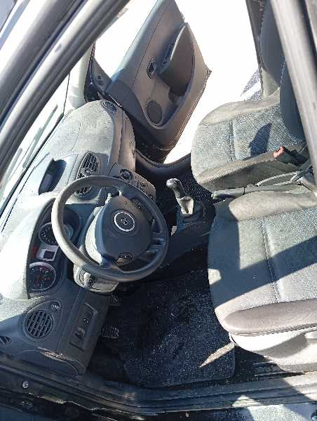 Renault Clio III (2) ESTATE 1.5 DCI 85 BUSINESS