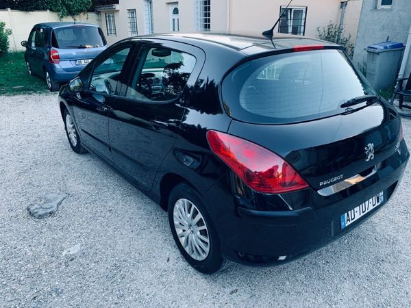 Peugeot 308 1.6 HDI 90 BUSINESS 5P