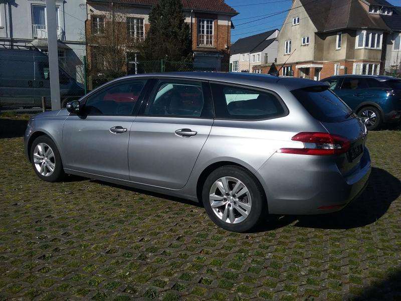 Peugeot 308 active AUTOMATIQUE