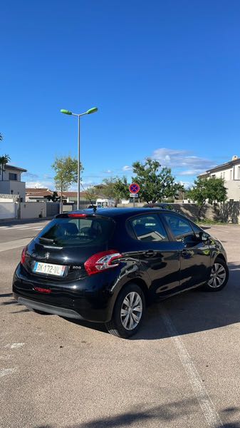Peugeot 208 Peugeot 208 1.4 HDI Tout OK ✅