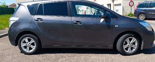 Toyota Verso Toyota Verso 2.0 D-4D 126 ch Lounge 7 Places