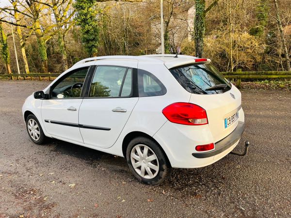 Renault Clio III 1.5 DCI 85 EXPRESSION QUICKSHIFT 3P
