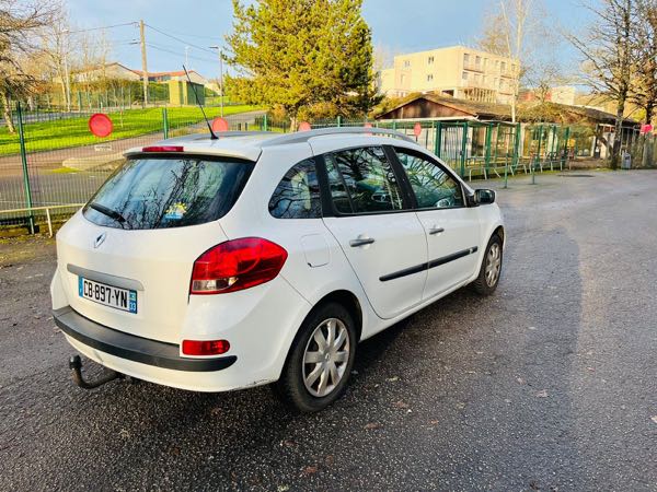 Renault Clio III 1.5 DCI 85 EXPRESSION QUICKSHIFT 3P