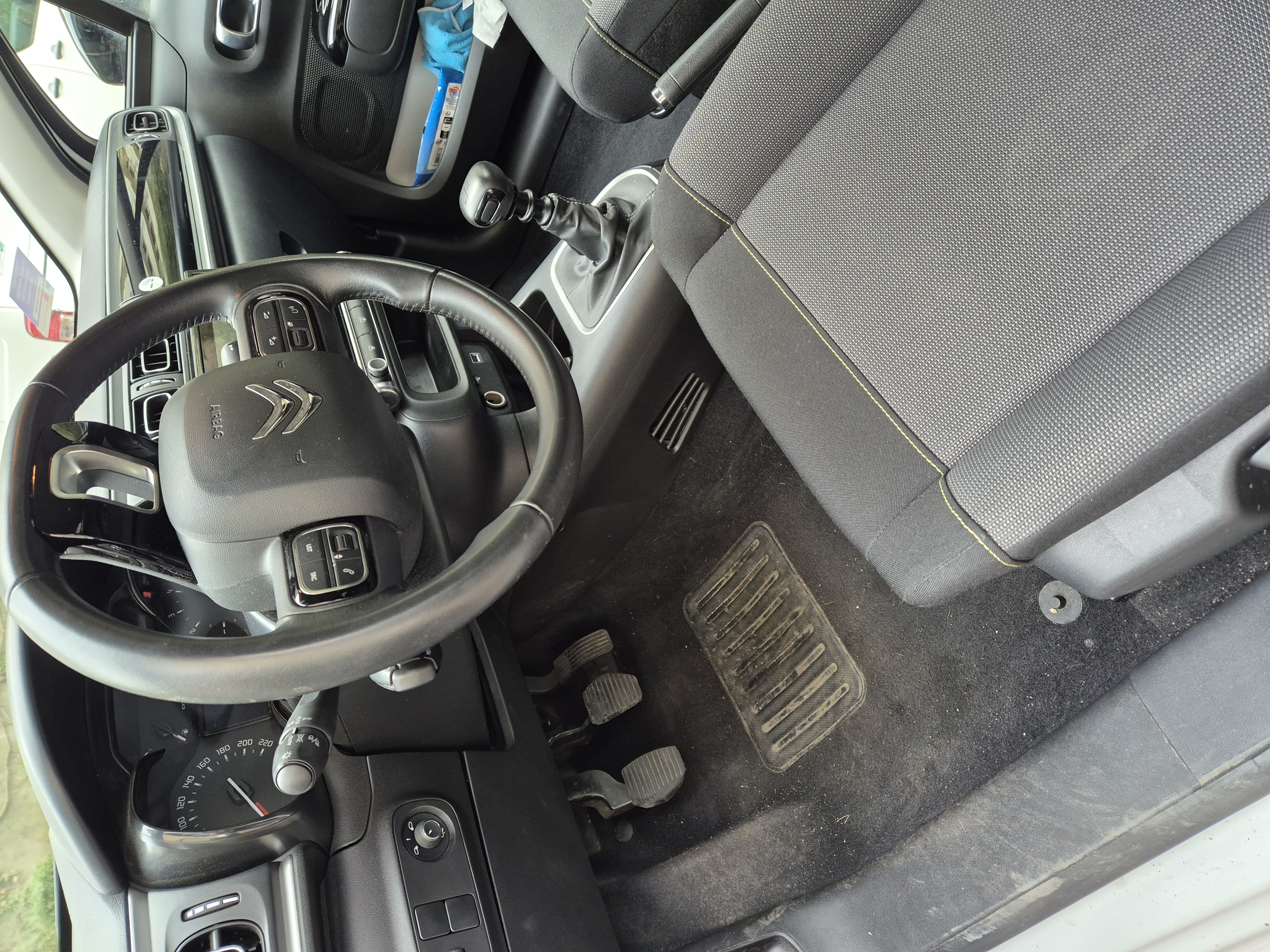 Citroen C3 III (2) 1.5 BLUEHDI 100 S&amp;S SHINE BV6