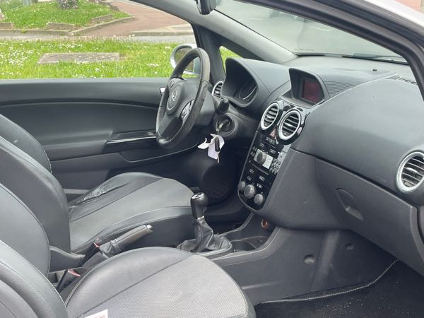 Opel Corsa IV 1.4 TWINPORT COSMO 3P