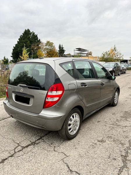 Mercedes-Benz Classe A II (2) 160 CDI CLASSIC CVT 5P