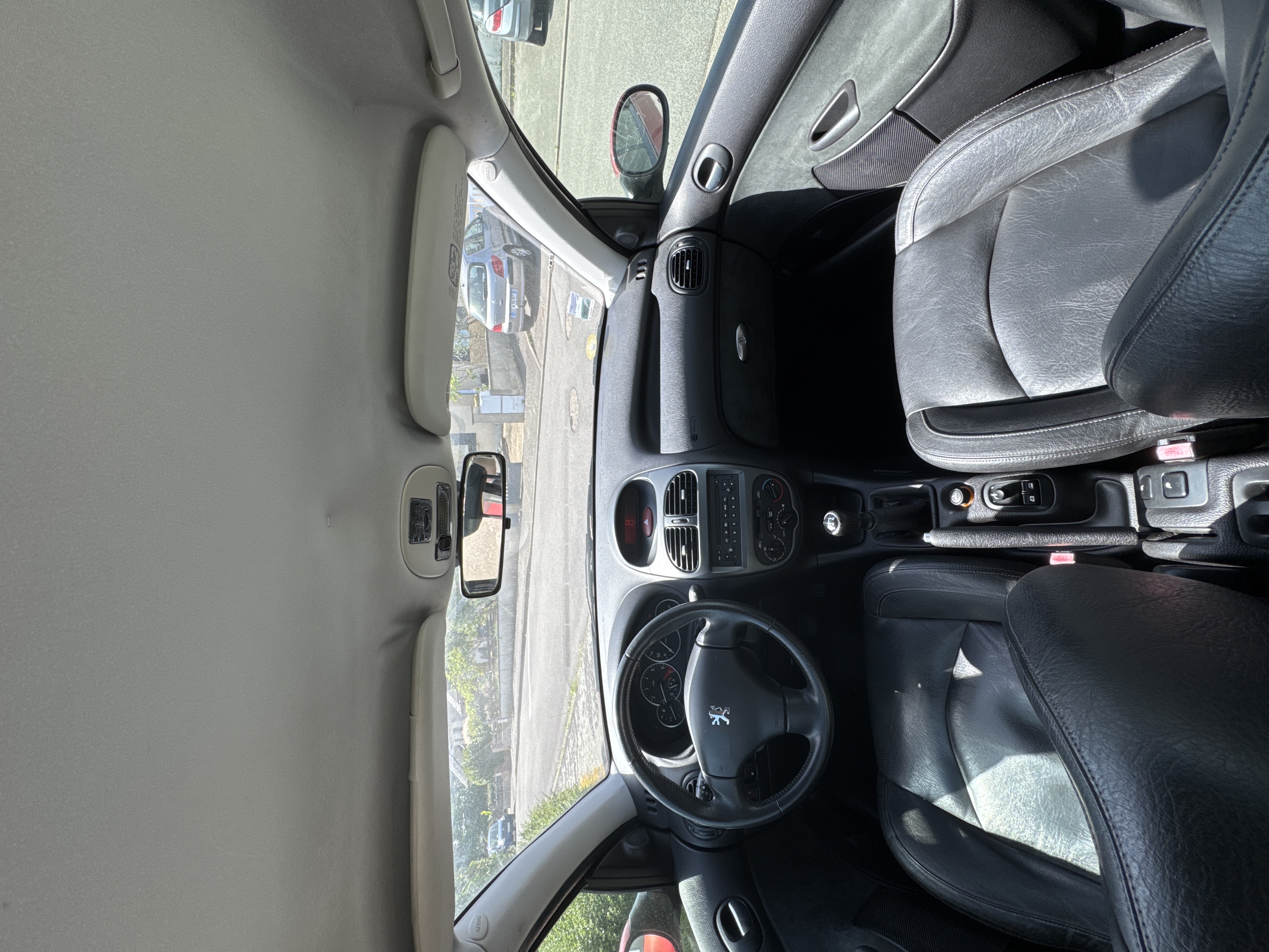Peugeot 206 (2) 1.4 16S XT PREMIUM 5P