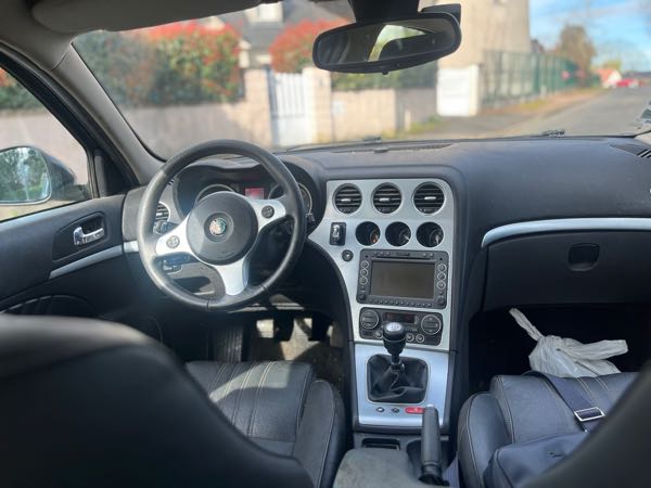Alfa Romeo 159 2.4 JTDM 200 DISTINCTIVE