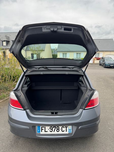 Opel Astra III GTC 1.7 CDTI 100 ENJOY