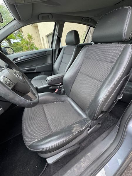 Opel Astra III GTC 1.7 CDTI 100 ENJOY