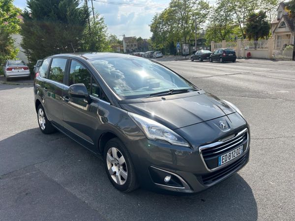 Peugeot 5008 (2) 1.2 PURETECH 130 S&amp;S ALLURE 7PL