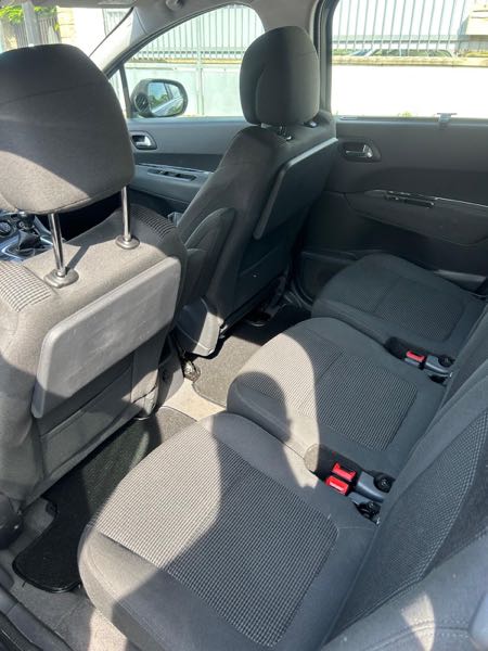 Peugeot 5008 (2) 1.2 PURETECH 130 S&amp;S ALLURE 7PL