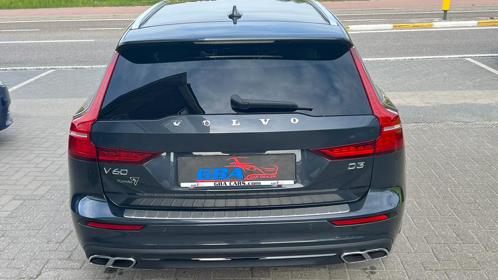 Volvo V60 II D3 150 ADBLUE MOMENTUM GEARTRONIC 8