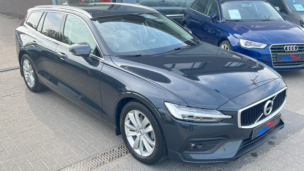 Volvo V60 II D3 150 ADBLUE MOMENTUM GEARTRONIC 8