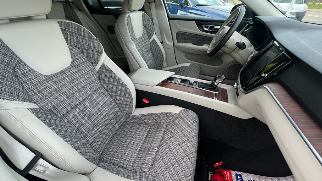 Volvo V60 II D3 150 ADBLUE MOMENTUM GEARTRONIC 8