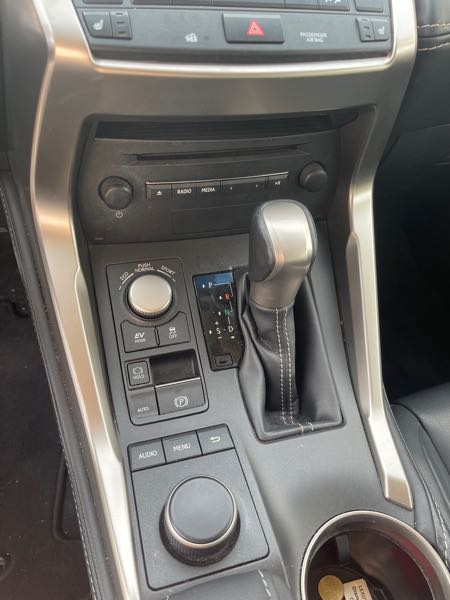Lexus Nx LEXUS NX300h 197ch / 121 000 KMS / SIÈGES CHAUFFANTS