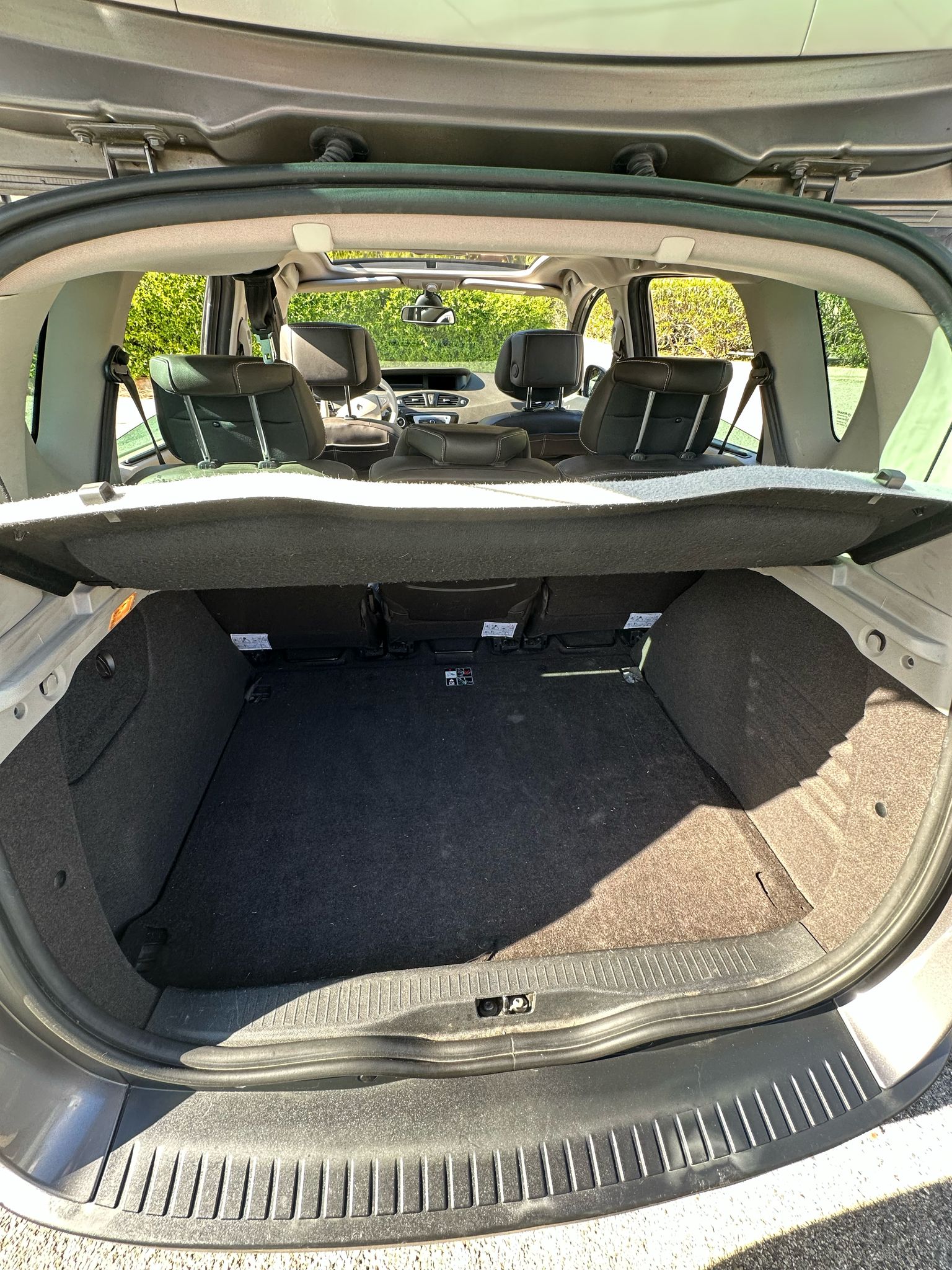 Renault Scenic III (3) 1.6 DCI 130 ENERGY INITIALE ECO2