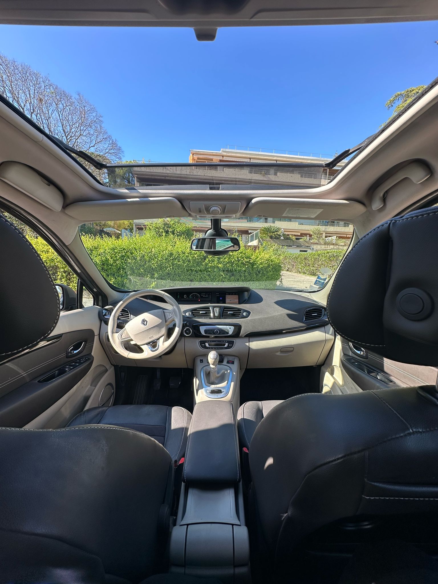 Renault Scenic III (3) 1.6 DCI 130 ENERGY INITIALE ECO2