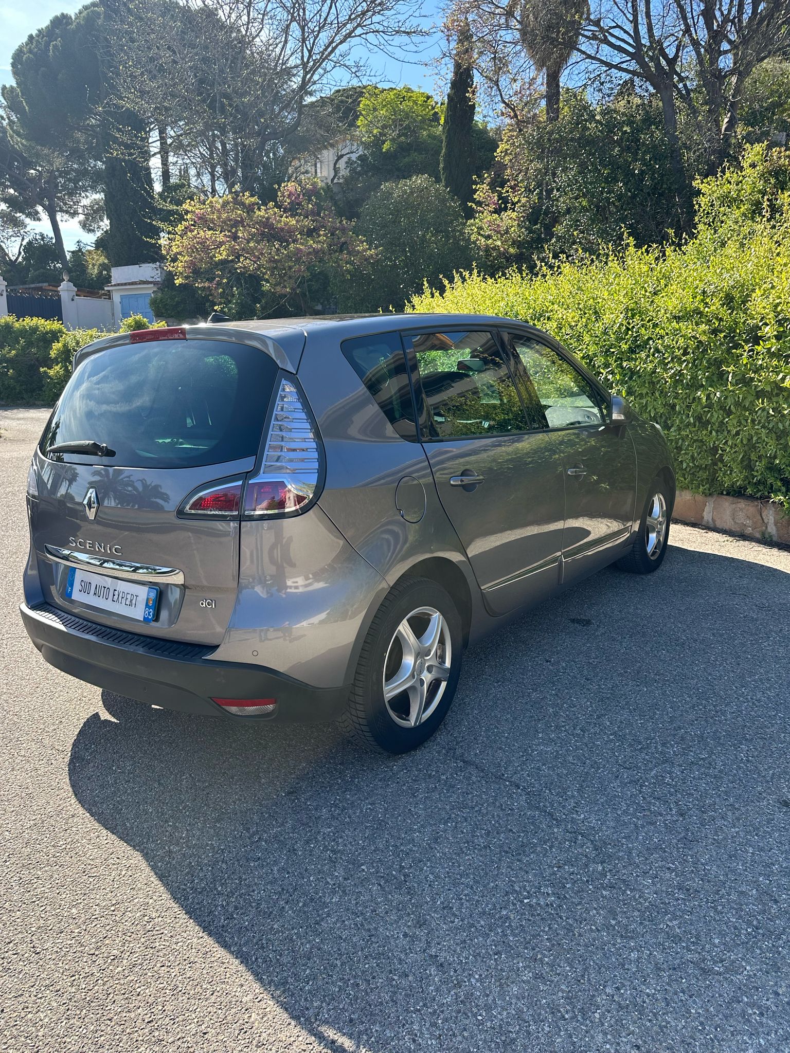 Renault Scenic III (3) 1.6 DCI 130 ENERGY INITIALE ECO2