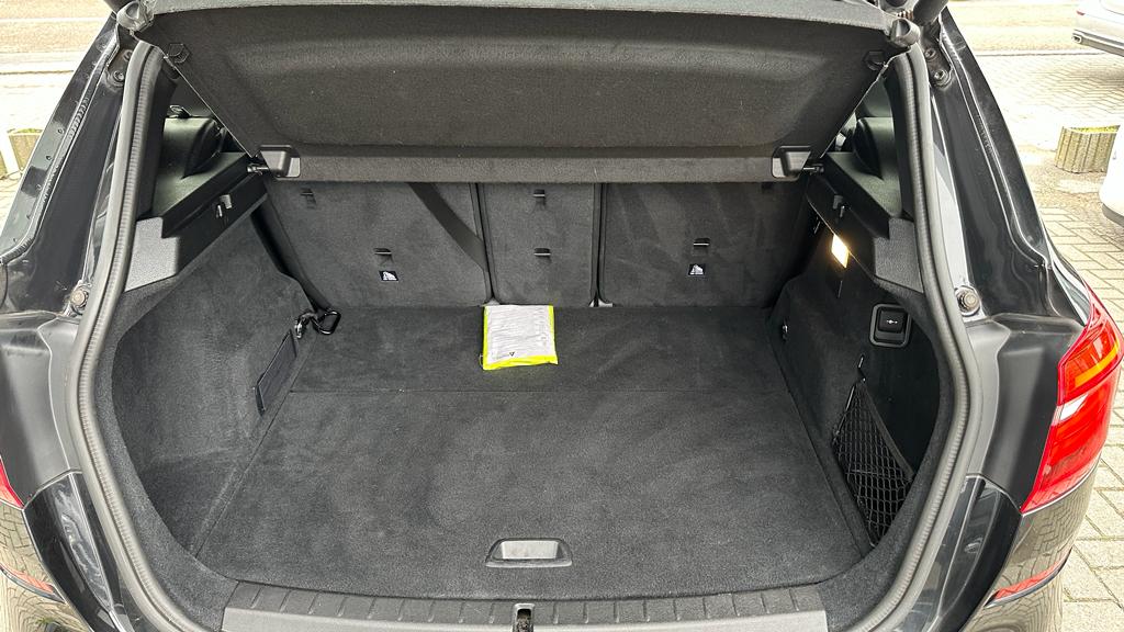Bmw Serie 2 225xeA Plug-In Hybrid, Head-up Displ,Pack-M, Pano,Garant 12M