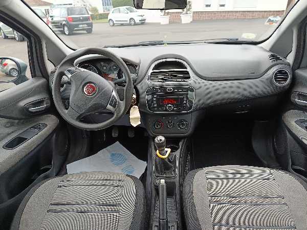 Fiat Punto Evo 1.3 MULTIJET 75 S&amp;S DPF DYNAMIC 5P