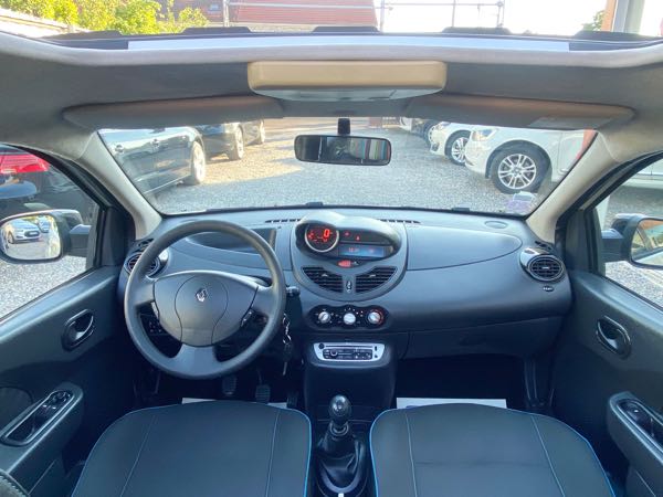 Renault Twingo II (2) 1.2 LEV 16V 75 INTENS ECO2