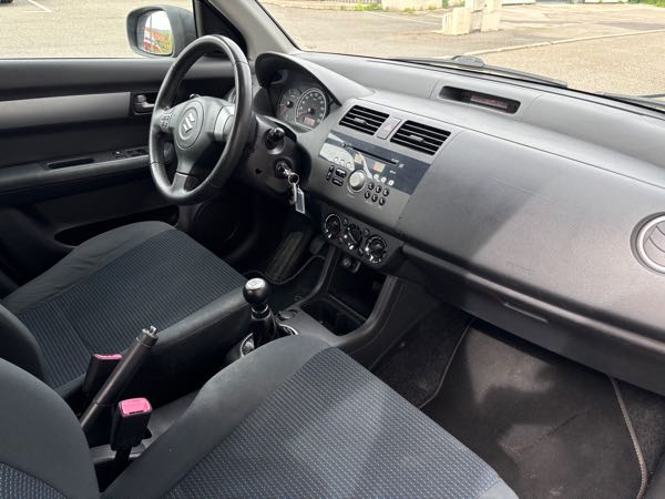 Suzuki Swift II 1.3 DDIS 75 SWIFT IN THE CITY 5P