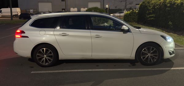 Peugeot 308 II SW 1.6 BLUEHDI 120 S&amp;S FELINE EAT6