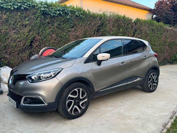 Renault Captur (2) 1.5 DCI 90 INTENS