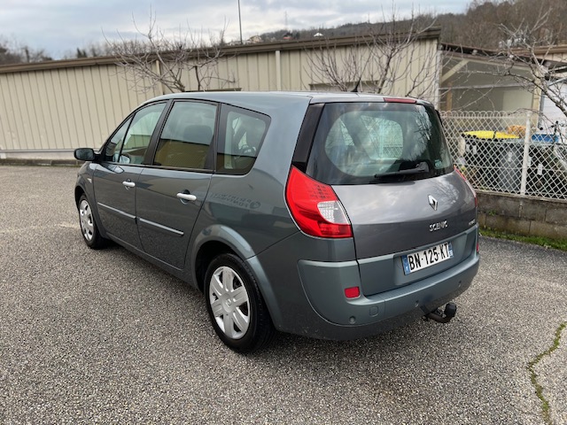 Renault Grand Scenic II (2) 1.9 DCI 130 EXPRESSION 7PL