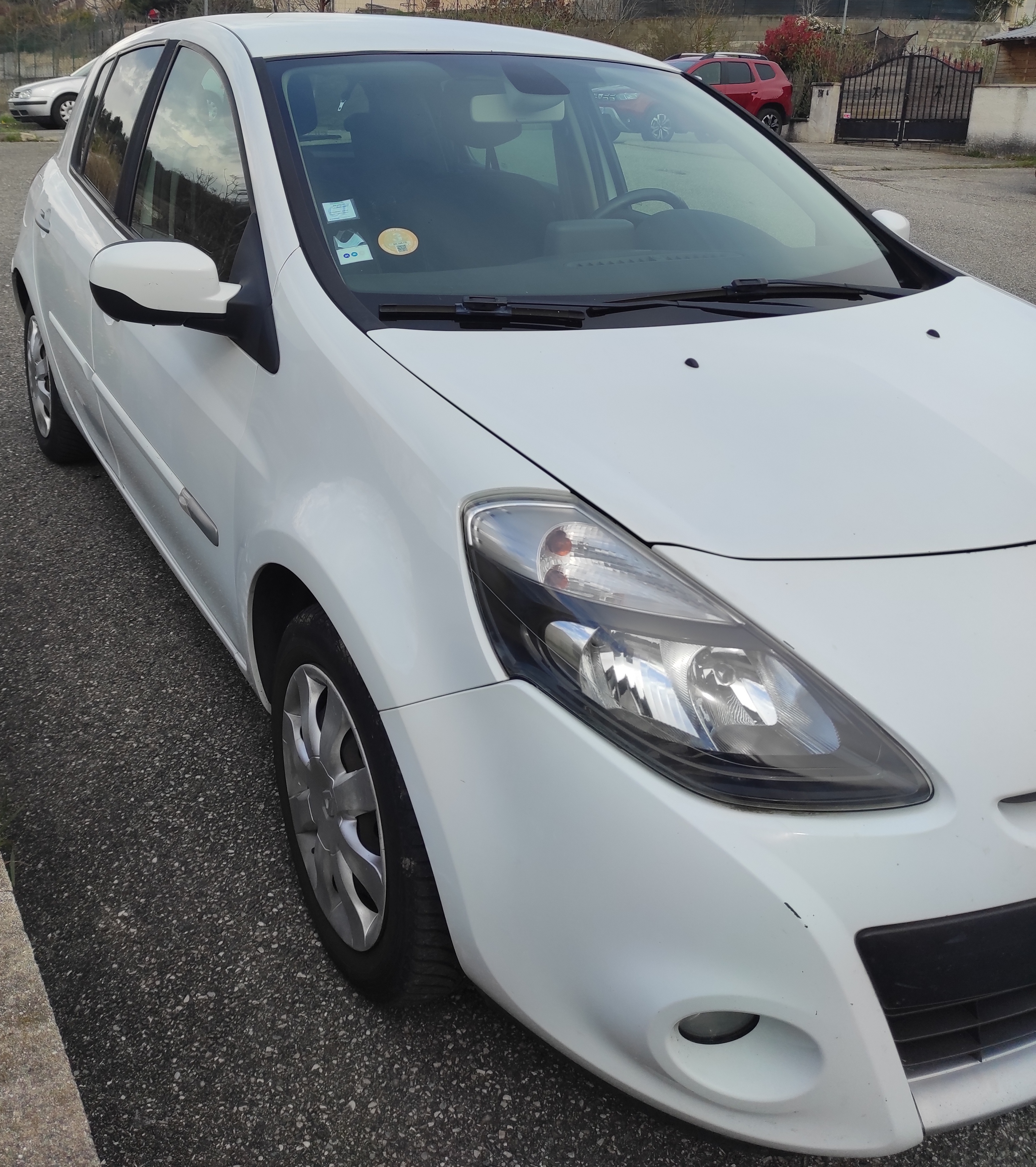Renault Clio III (2) 1.5 DCI 85 98G EXPRESSION CLIM 5P ECO2