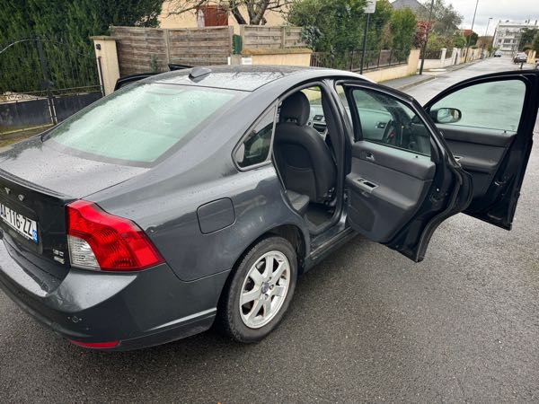 Volvo S40 II 1.6 D 110 DRIVE MOMENTUM