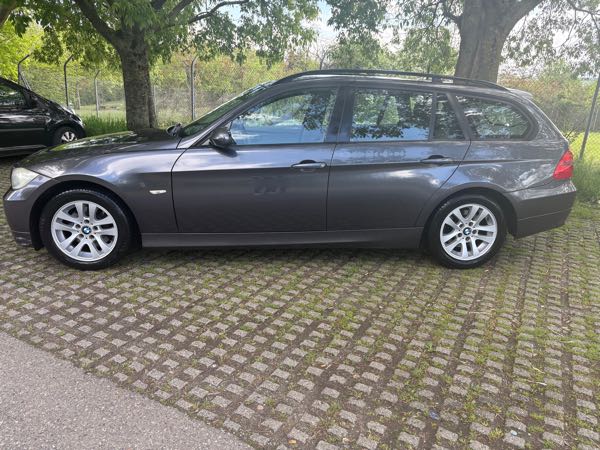 Bmw Serie 3 (E91) TOURING 320D 177 CONFORT