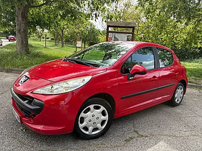Peugeot 207 1.4 HDI 70 EXECUTIVE 5P