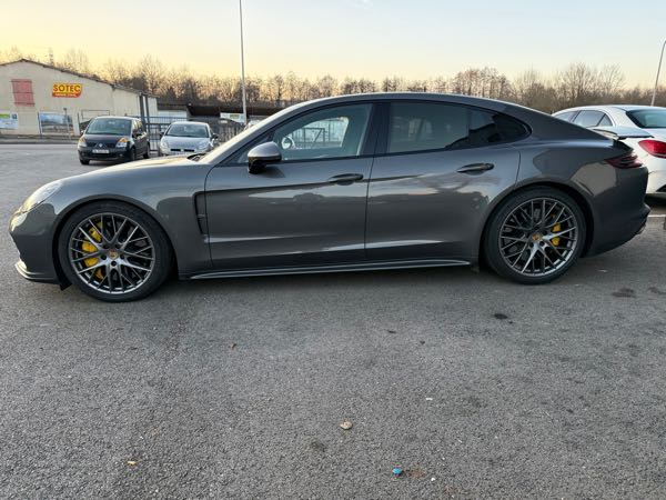 Porsche Panamera II TURBO