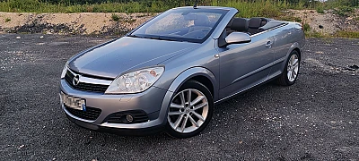 Opel Astra III TWINTOP 1.9 CDTI 150 COSMO CABRIOLET