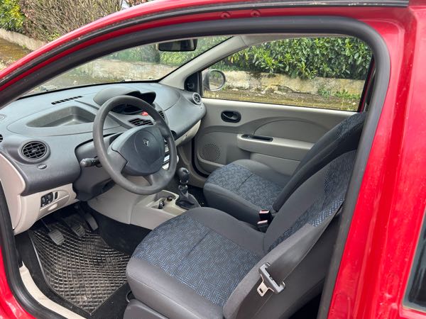 Renault Twingo II (2) 1.2 LEV 16V 75 INTENS ECO2