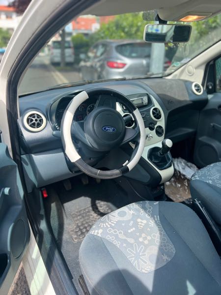 Ford Ka Ford Ka 1.2 69 ch – 125 000 km – Crit’Air 1 – Très bon état