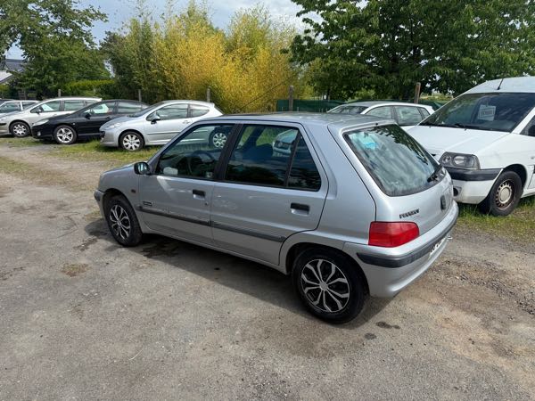 Peugeot 106 (2) 1.4 COLOR LINE BVA 5P