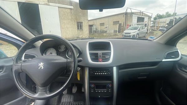 Peugeot 207 (2) 1.4 VTI 16V 95 PREMIUM 3P