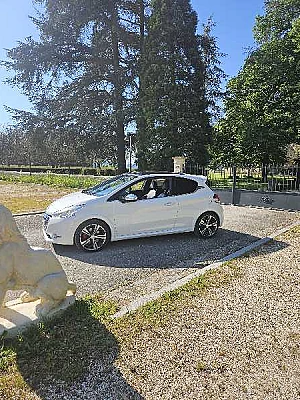 Peugeot 208 1.6 THP 200 GTI 3P