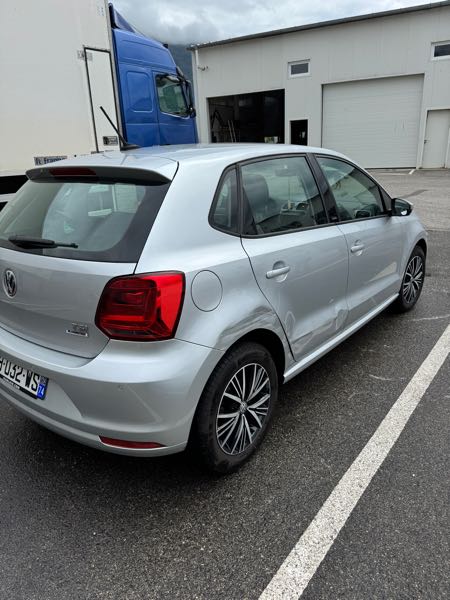 Volkswagen Polo V (2) 1.2 TSI 90 BLUEMOTION TECHNOLOGY ALLSTAR 5P